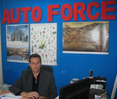 Here we rent cars !